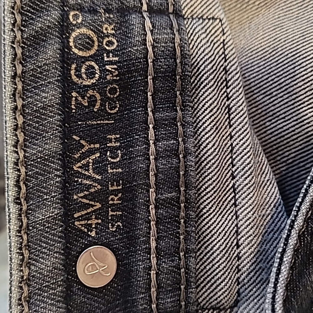 DL1961 Milano Boot Cut Jeans Low-rise - Picture 14 of 14
